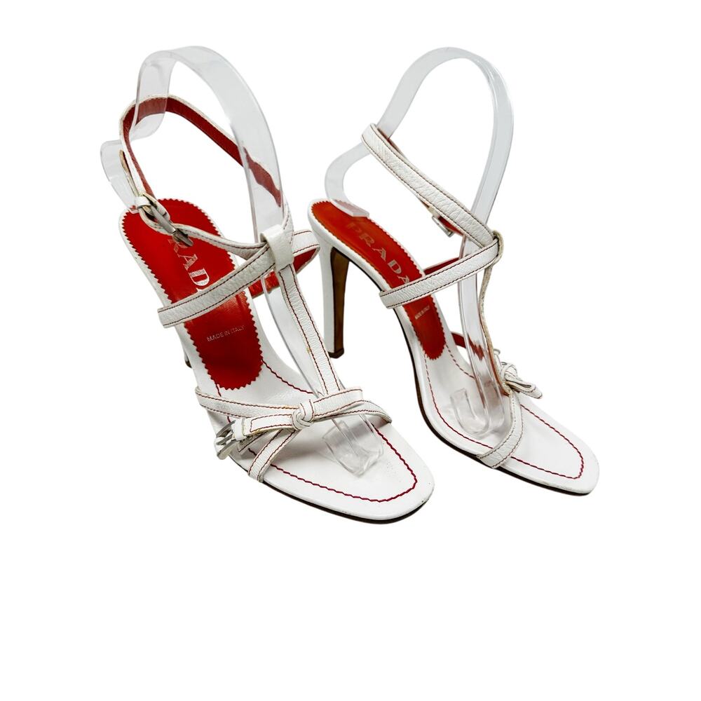 Prada Y2K White Leather Knot Strap Heeled Sandals Red Stitch Sz 38.5 Vintage